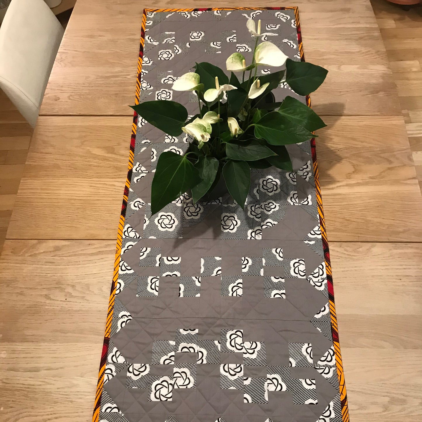 Black&White Quilted Table Runner