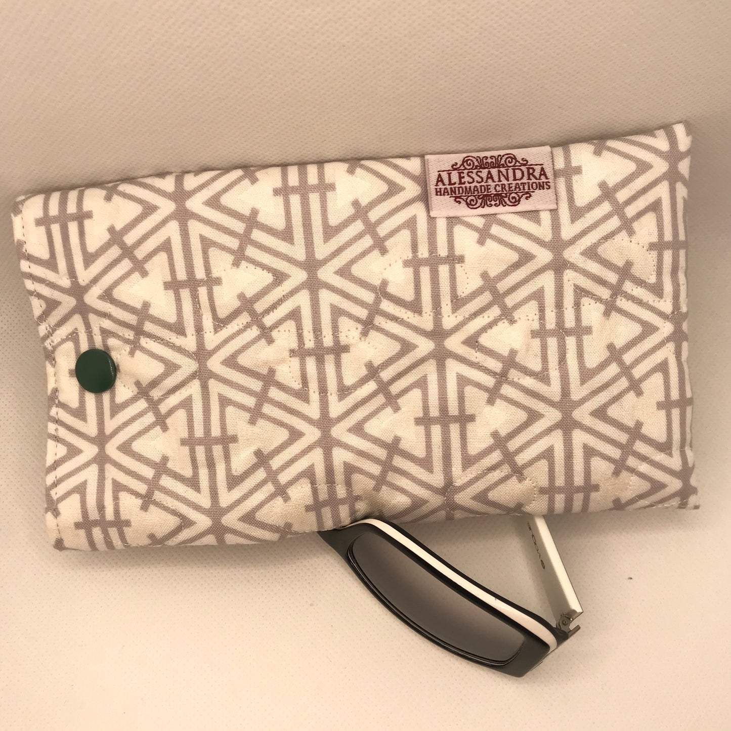 Sunglasses Fabric Quilted Pouch - Silvery Whites