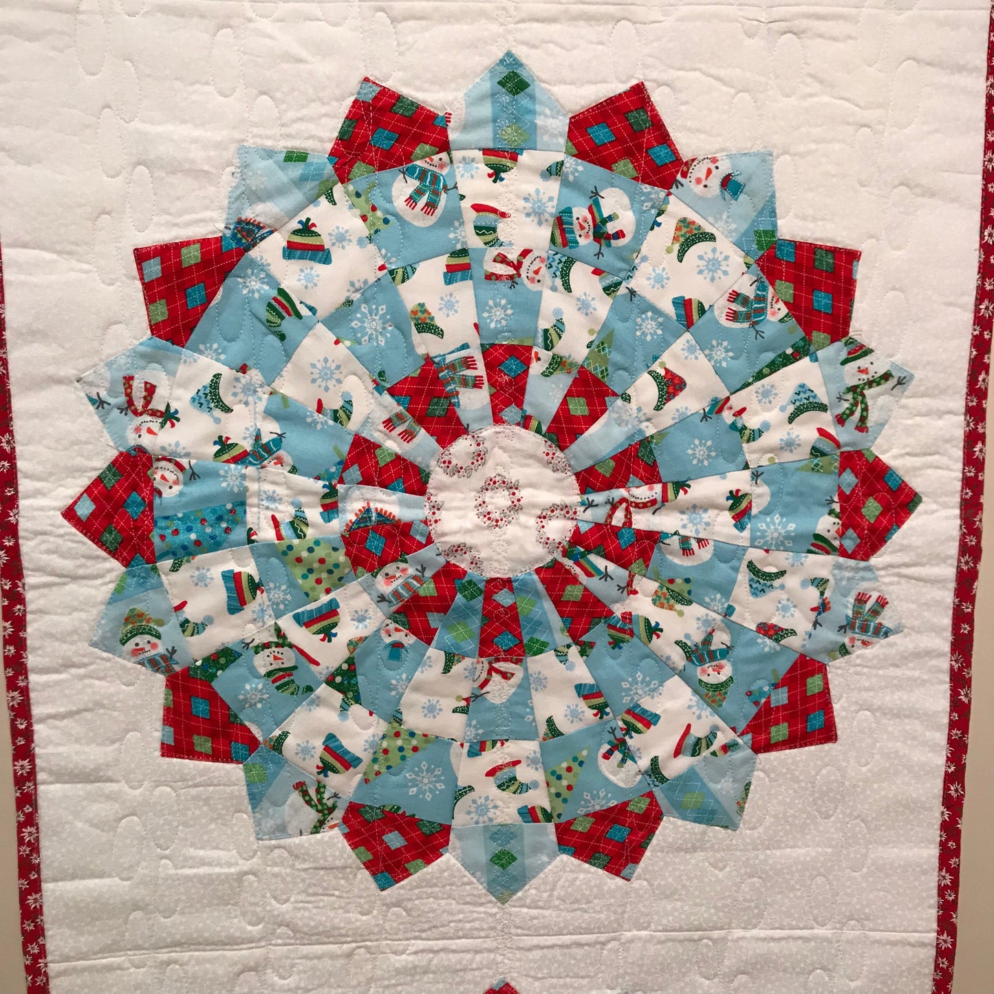 Christmas Dresden Table Runner - Alessandra Handmade Creations