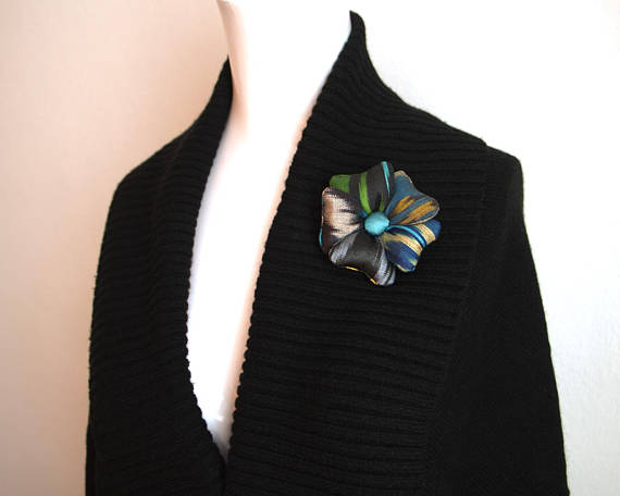 Flower Brooch - Handwoven Uzbek Fabrics - small - Alessandra Handmade Creations