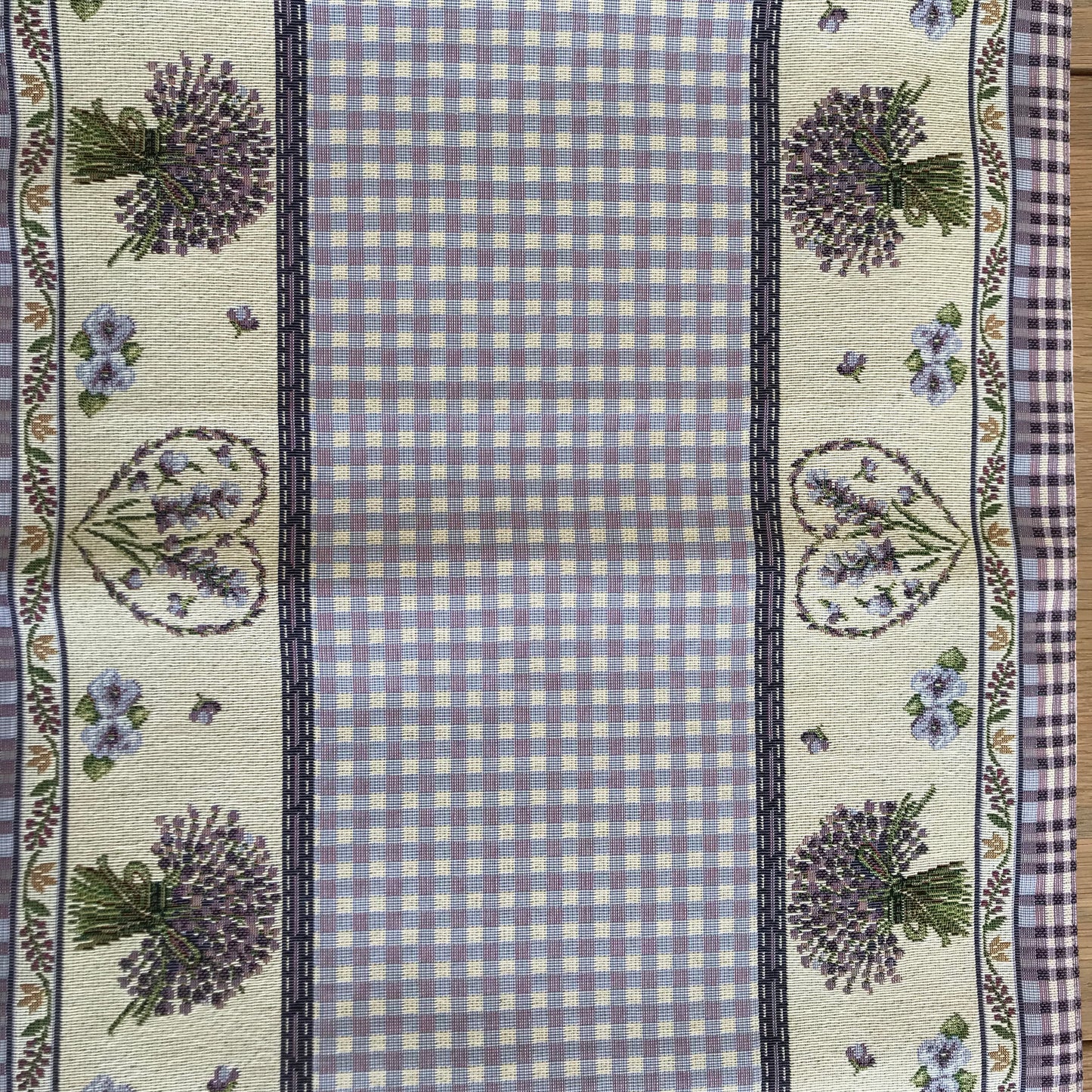 Surrey Summer Table Runner - Alessandra Handmade Creations