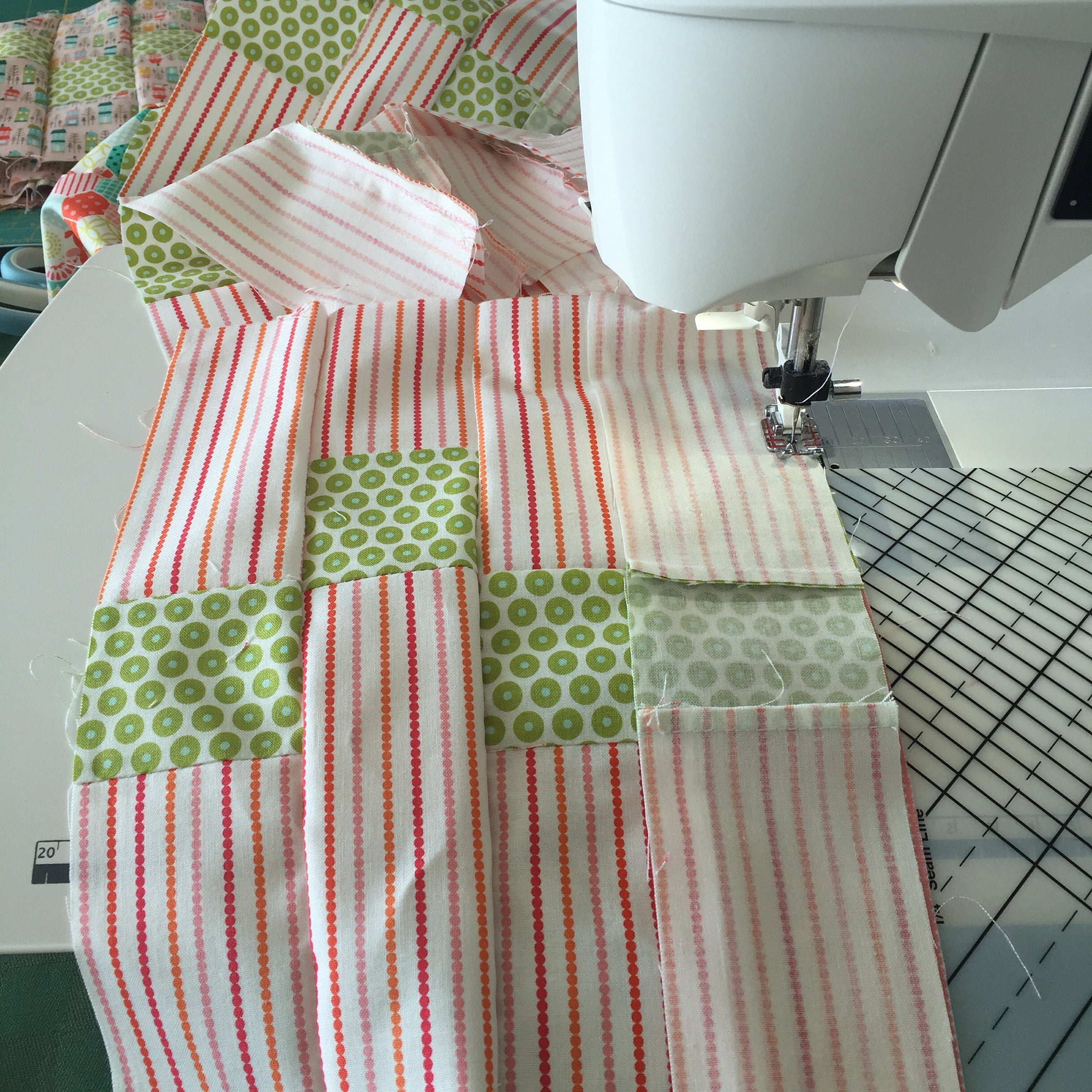 Summer Twist Quilt - Alessandra Handmade Creations