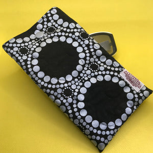 Sunglasses Fabric Quilted Pouch - Midnight Silver Orbits