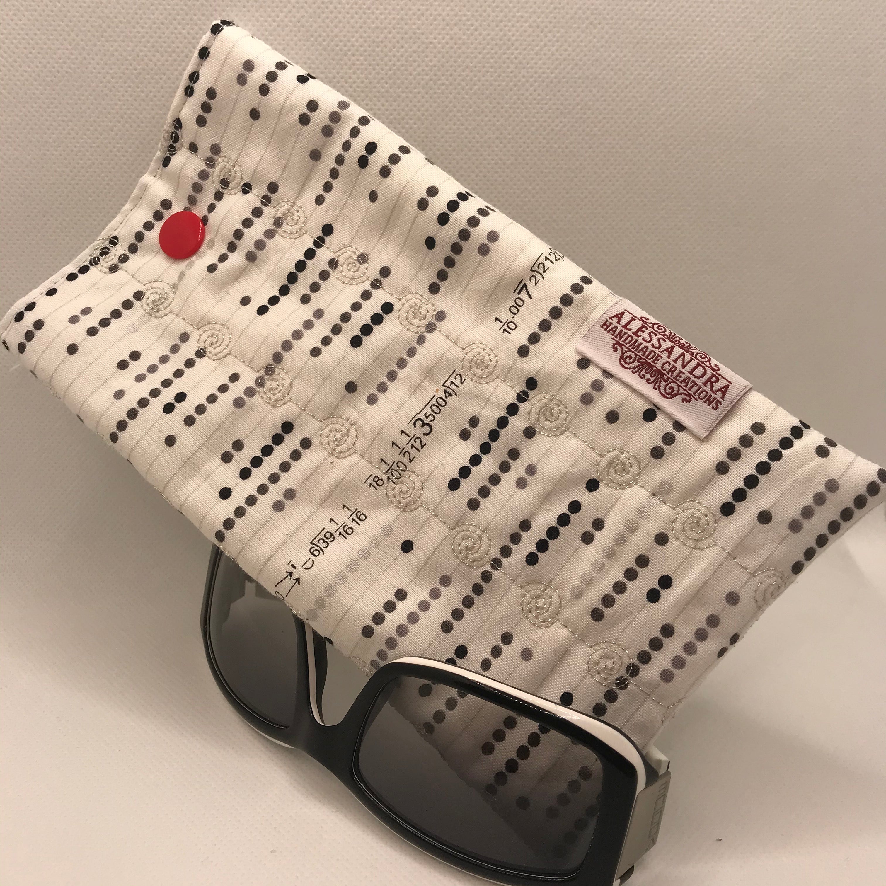 Sunglasses Fabric Quilted Pouch - Silvery Whites