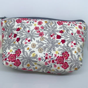 Cheerful Floral Pouches - Alessandra Handmade Creations